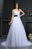 Herz-Ausschnitt Normale Taille Extravagantes Brautkleid aus Satin mit Gürtel - 1