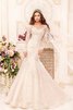 Robe de mariée intemporel discrete romantique charmeuse decoration en fleur - 1