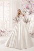 Robe de mariée en satin avec manche longue longueur au ras du sol de col bateau appliques - 3