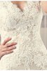 Robe de mariée naturel de fourreau v encolure avec sans manches appliques - 4