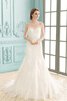 Robe de mariée simple distinguee classique appliques textile en tulle - 1