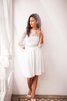 Robe de mariée simple vintage de col bateau avec perle avec ruban - 5