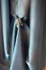 Ewiges Chiffon plissiertes Spitze Brautjungfernkleid mit Gürtel mit Schleife - 5