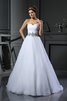 Robe de mariée chic avec perle en satin avec sans manches de col en cœur - 1