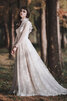 Robe de mariée unique au jardin romantique delicat serieuse - 2