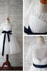 Robe de cortège enfant naturel ligne a de princesse avec ruban ceinture en étoffe - 1