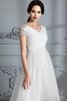 Robe de mariée a-ligne avec manche courte de princesse v encolure en tulle - 7