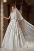 Robe de mariée boutonné a-ligne de traîne moyenne en satin longueur au ras du sol - 4