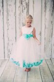 Robe de cortège enfant plissé en tulle manche nulle longueur au ras du sol de lotus