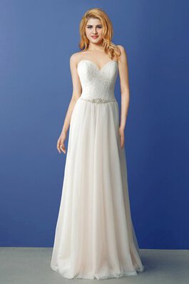 Robe de mariée avec gradins en tulle fermeutre eclair avec perle longueur au ras du sol