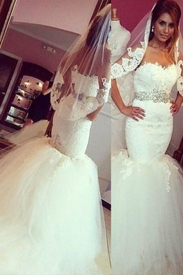 Abito da Sposa in Pizzo Cuore Coda A Strascico Corto Sirena in Tulle