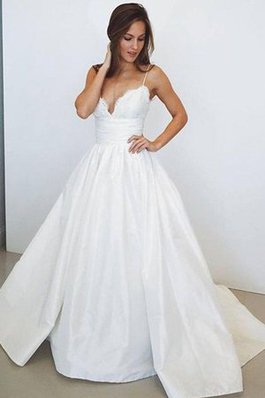 Abito da sposa fantastico retro conservatore all aperto naturale con piega