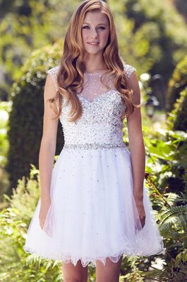 Robe de graduation courte simple en tulle avec perle ligne a