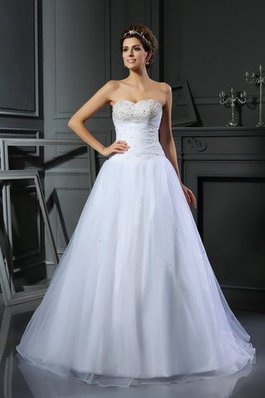 Robe de mariée vintage de col en cœur de traîne moyenne avec perle cordon