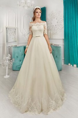 Robe de mariée naturel appliques ligne a avec lacets avec manche 1/2