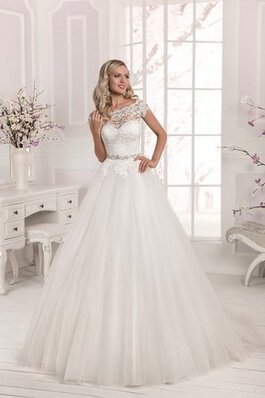 Abito da Sposa con Manica Corte in Tulle con Applique in Pizzo con Cristino Bordo Ondulato