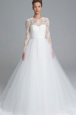 Robe de mariée avec zip avec manche longue en tulle elevé de traîne courte