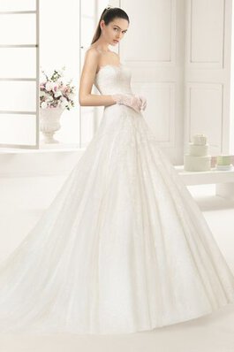 Robe de mariée chic romantique exclusif naturel avec broderie