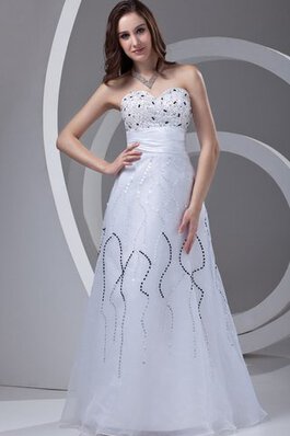 Robe de soirée long de fourreau en organza manche nulle