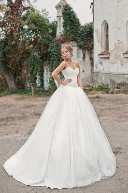 Robe de mariée avec perle col en forme de cœur cordon avec sans manches de traîne moyenne