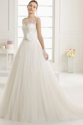 Robe de mariée classique naturel avec fleurs textile en tulle avec gaze