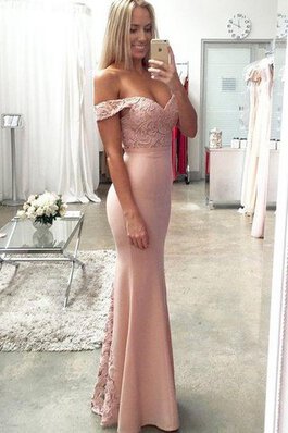 Robe de bal plissé romantique longueur au ras du sol en satin de lotus