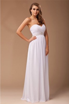 Robe de bal longue avec perle de fourreau de col en cœur avec chiffon