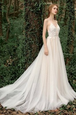 Robe de mariée bucolique mignonne entrecroisé intemporel elégant