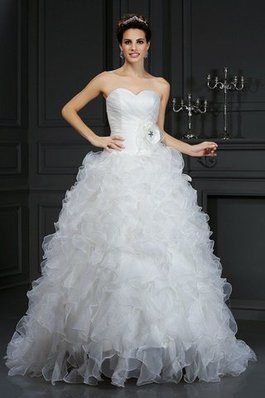 Robe de mariée distinguee naturel manche nulle avec fleurs avec lacets