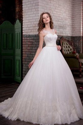 Robe de mariée plissage encolure ronde manche nulle ligne a en satin