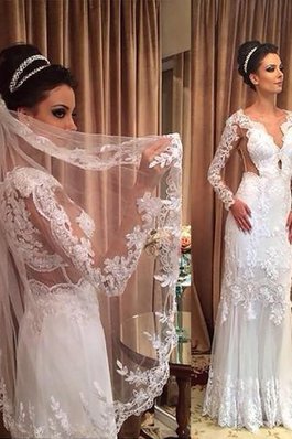 Robe de mariée chaming appliques romantique majestueux plissage