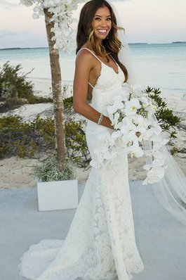 Abito da sposa all aperto affascinante conotta a spiaggia senza maniche naturale