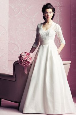 Abito da Sposa con Bottone Queen Anne in pizzo V-Scollo Coda A Strascico Corto stravagante