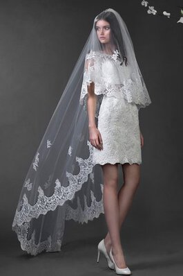 Abito da Sposa A Terra con Applique Corto Coda A Strascico Cappella in Pizzo Cappellino