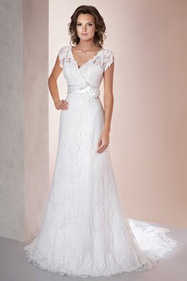 Robe de mariée attirent longue informel avec manche épeules enveloppants decoration en fleur