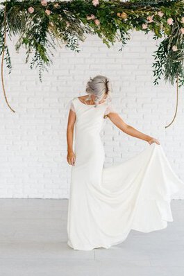 Abito da Sposa in pizzo con Manica Corte Romantico A Terra Cappellino Formale E Informale