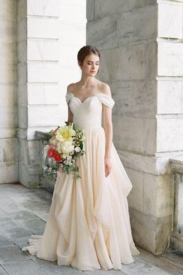 Robe de mariée facile entrecroisé avec chiffon d'epaule ajourée de traîne courte