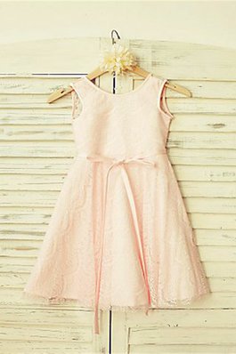 Robe de cortège enfant ceinture col u profond longueur mollet a-ligne de princesse