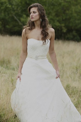 Robe de mariée mode avec sans manches longueur au ras du sol a-ligne de traîne courte - Photo 2