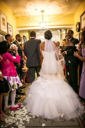 Vestido de Novia de Corte Sirena en Tul y Organza de Manga de Campana de Volante - Foto 3