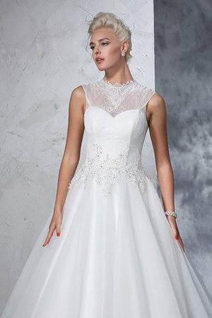 Robe de mariée longue elégant intemporel decoration en fleur de col haut - Photo 6