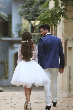 Robe de mariée naturel ligne a décolleté dans le dos appliques en 1/2 manche - Photo 3