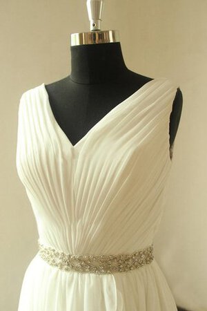 Robe de mariée ruchés plongeants avec perle ceinture avec chiffon de traîne courte - Photo 3