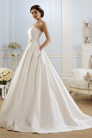 A-Line Spitze Duchesse-Linie plissiertes romantisches Brautkleid mit Schmetterlingsknoten - Bild 4