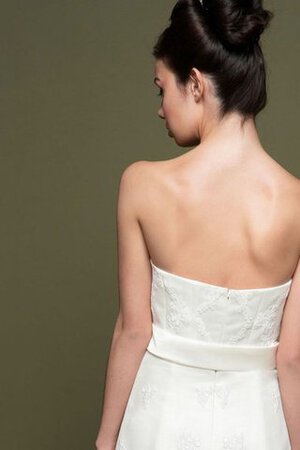 Abito da Sposa Senza Maniche Naturale Coda A Strascico Corto con Fiocco A Terra con Applique - Foto 3