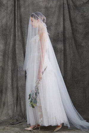Robe de mariée bretelles spaghetti ceinture en étoffe charmant en dentelle longue - Photo 5