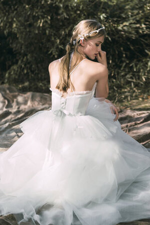 Robe de mariée longueur au ras du sol au jardin voyant de princesse derniere tendance - Photo 4