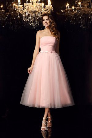 Robe de quinceanera en satin avec sans manches de mode de bal ceinture de bustier - Photo 1