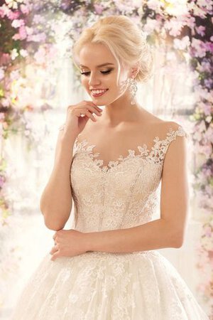 Abito da Sposa Cappellino Allacciato Naturale con Applique in pizzo V-Scollo - Foto 3