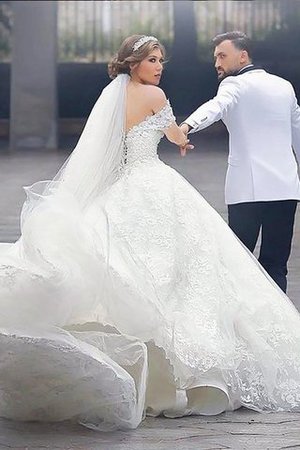 Abito da Sposa Elegante Naturale Fuori dalla spalla Coda A Strascico Corto in Pizzo - Foto 2